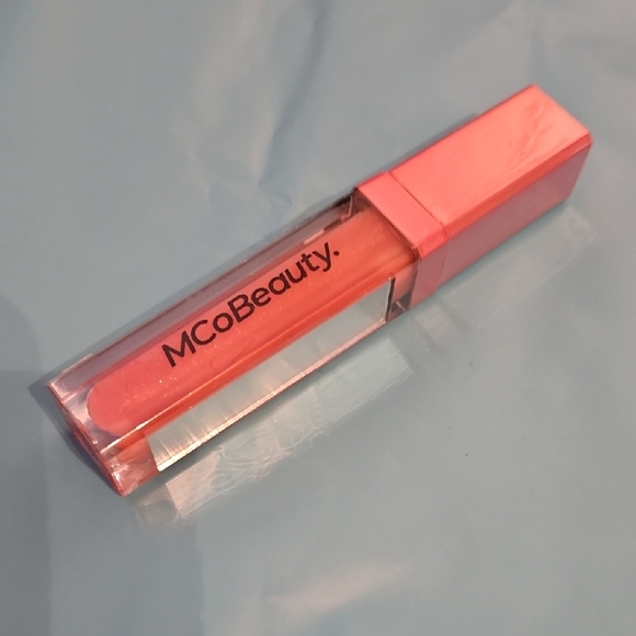 MCoBeauty Lip Lights Shine Gloss, Pink,  Color: Striptease, With Mirror, New - Picture 2 of 3
